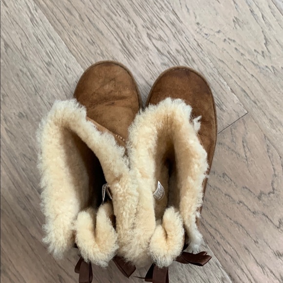 UGG Chestnut Shearling Boots with Satin Bows Size 6 - Picture 6 of 8